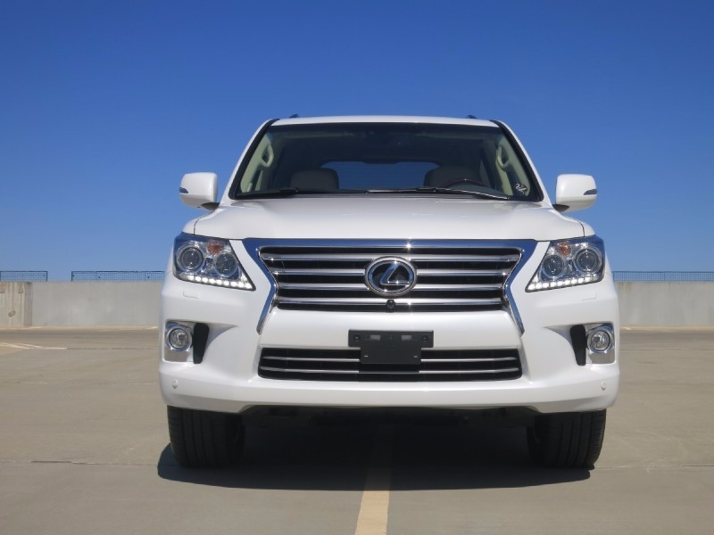 Lexus LX 570 2013 Model for urgent sale. The car is working fine, and 