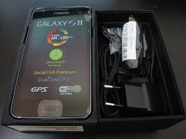 Samsung Galaxy i9100 SII 32Gb Mobile Phone