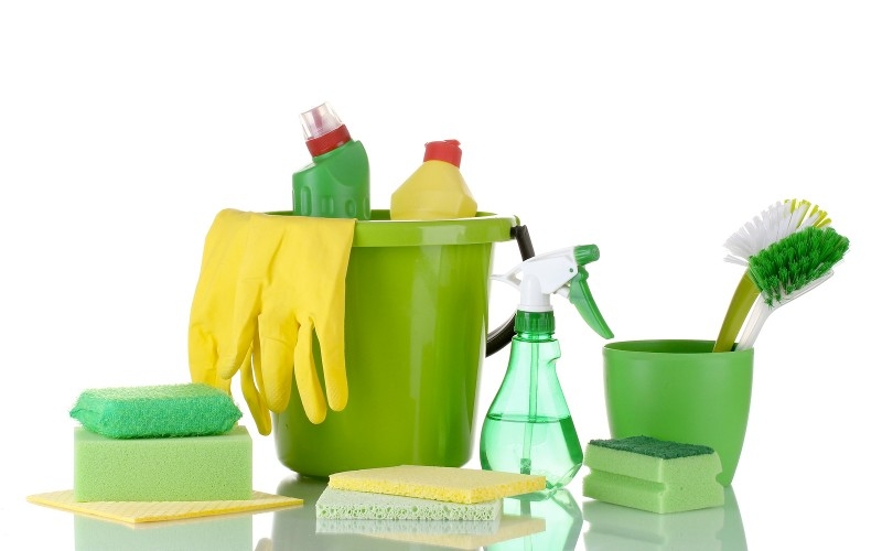 تنظيف في ابوظبي  اللمسه الرفيعه للتنظيف ومكافحه الحشرات