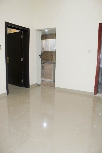 غرفة وصالة في أبوظبي المرور خلف جامعة خليفة 