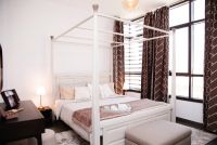 فيلا غرفتي نوم وغرفة خادمة في الشارقة  قرب شارع الإمارات ب 999 ألف دره