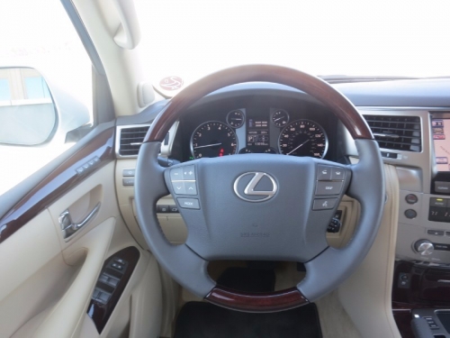 2013 Lexus LX 570